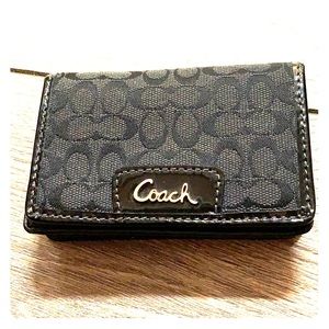 COACH black Signature wallet credit card pocket